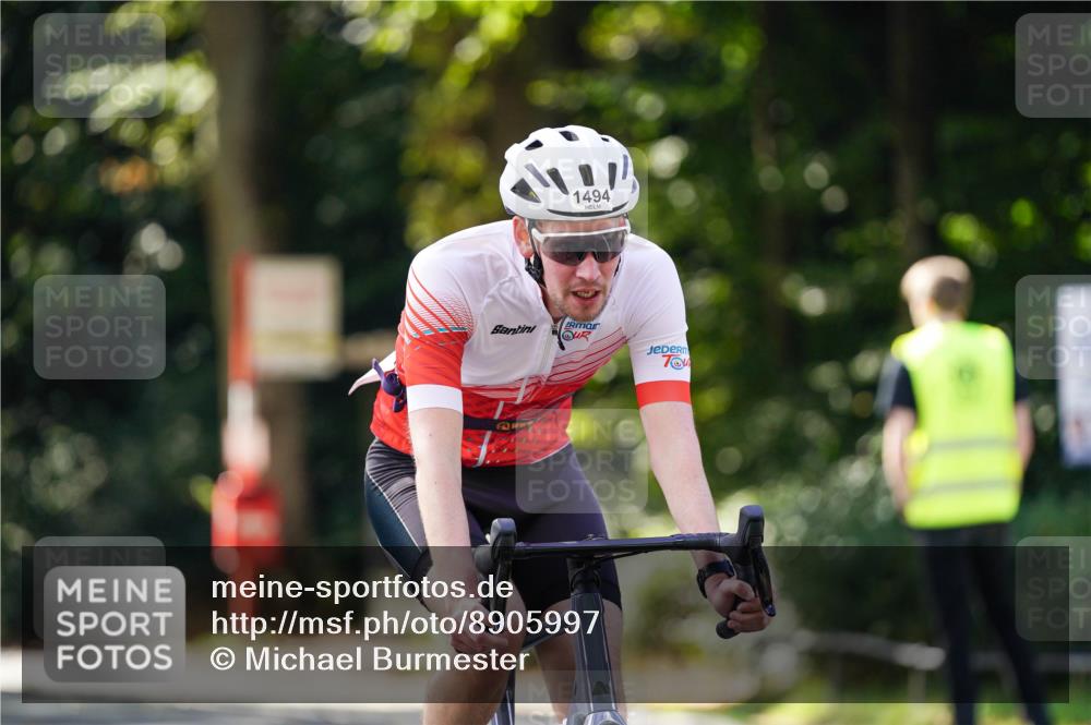 14.09.2025 - Stadtparktriathlon Michael Burmester http://msf.ph/oto/8905997 14.09.2025 13:19:45 Radfahren 1397, 1450, 1494, 1537, 1620 meine-sportfotos.de