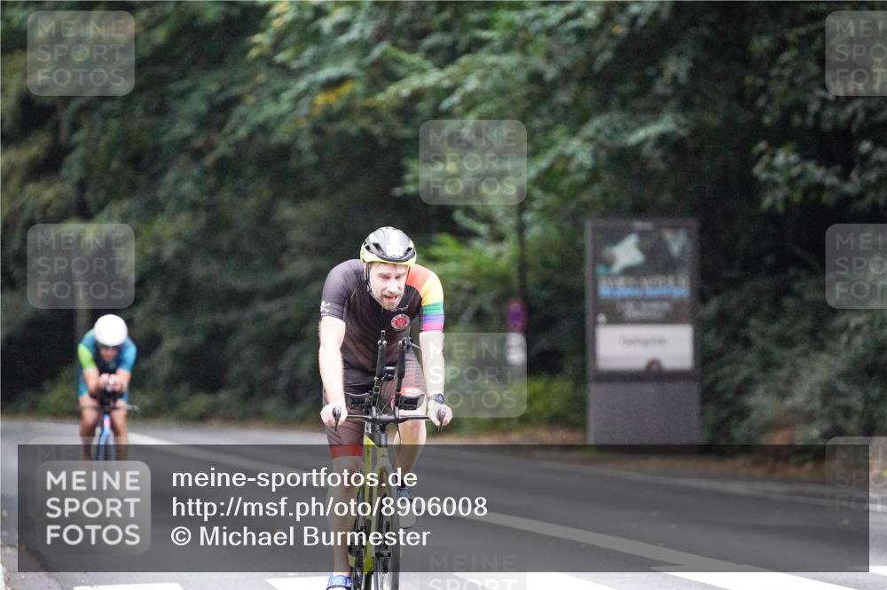 14.09.2025 - Stadtparktriathlon Michael Burmester http://msf.ph/oto/8906008 14.09.2025 09:04:10 Radfahren 319, 336, 357, 369 meine-sportfotos.de