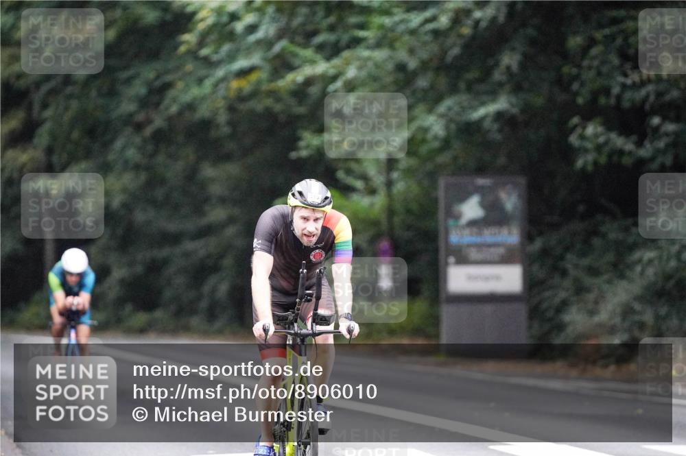 14.09.2025 - Stadtparktriathlon Michael Burmester http://msf.ph/oto/8906010 14.09.2025 09:04:10 Radfahren 319, 336, 357, 369 meine-sportfotos.de