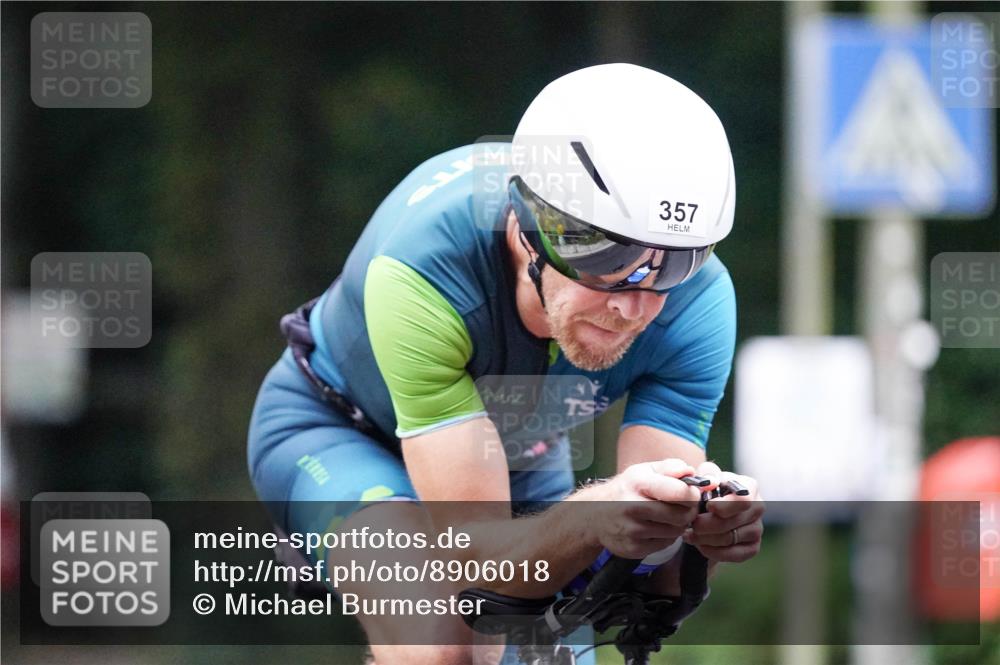 14.09.2025 - Stadtparktriathlon Michael Burmester http://msf.ph/oto/8906018 14.09.2025 09:04:13 Radfahren 303, 319, 338, 357, 369 meine-sportfotos.de