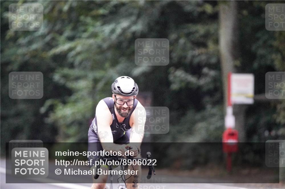 14.09.2025 - Stadtparktriathlon Michael Burmester http://msf.ph/oto/8906022 14.09.2025 09:04:17 Radfahren 303, 332, 338, 357, 369, 372 meine-sportfotos.de