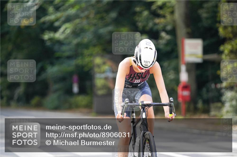 14.09.2025 - Stadtparktriathlon Michael Burmester http://msf.ph/oto/8906031 14.09.2025 13:20:00 Radfahren 1357, 1376, 1426, 1526, 1541, 1571 meine-sportfotos.de