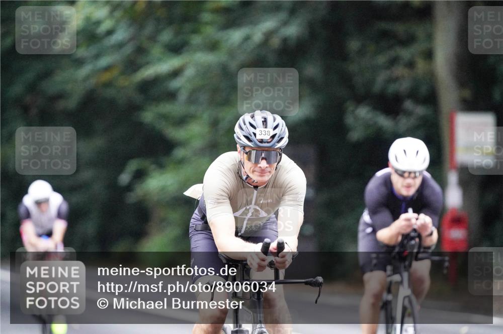 14.09.2025 - Stadtparktriathlon Michael Burmester http://msf.ph/oto/8906034 14.09.2025 09:04:21 Radfahren 303, 332, 338, 369, 372 meine-sportfotos.de