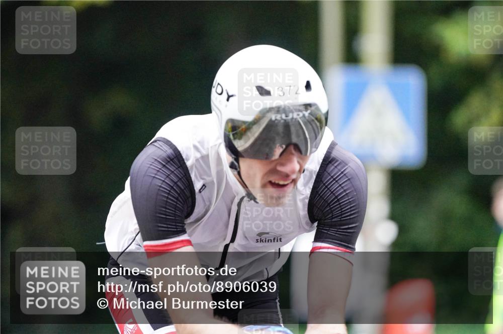 14.09.2025 - Stadtparktriathlon Michael Burmester http://msf.ph/oto/8906039 14.09.2025 09:04:23 Radfahren 303, 332, 338, 369, 372 meine-sportfotos.de