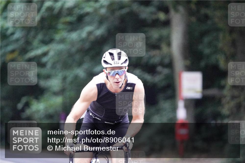 14.09.2025 - Stadtparktriathlon Michael Burmester http://msf.ph/oto/8906041 14.09.2025 09:04:25 Radfahren 303, 315, 332, 338, 360, 372 meine-sportfotos.de