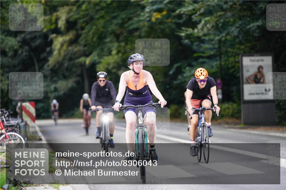 14.09.2025 - Stadtparktriathlon Michael Burmester http://msf.ph/oto/8906043 14.09.2025 13:20:17 Radfahren 1341, 1497, 1513, 1581, 1596, 1605 meine-sportfotos.de