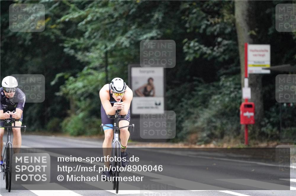 14.09.2025 - Stadtparktriathlon Michael Burmester http://msf.ph/oto/8906046 14.09.2025 09:04:33 Radfahren 315, 316, 360 meine-sportfotos.de