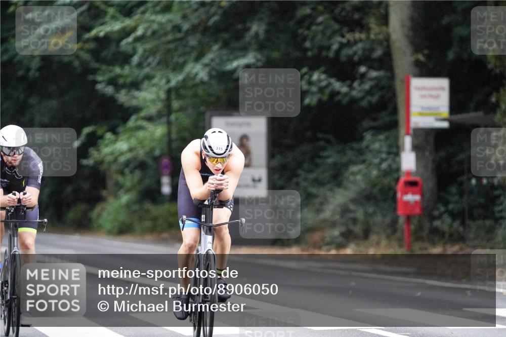 14.09.2025 - Stadtparktriathlon Michael Burmester http://msf.ph/oto/8906050 14.09.2025 09:04:33 Radfahren 315, 316, 360 meine-sportfotos.de