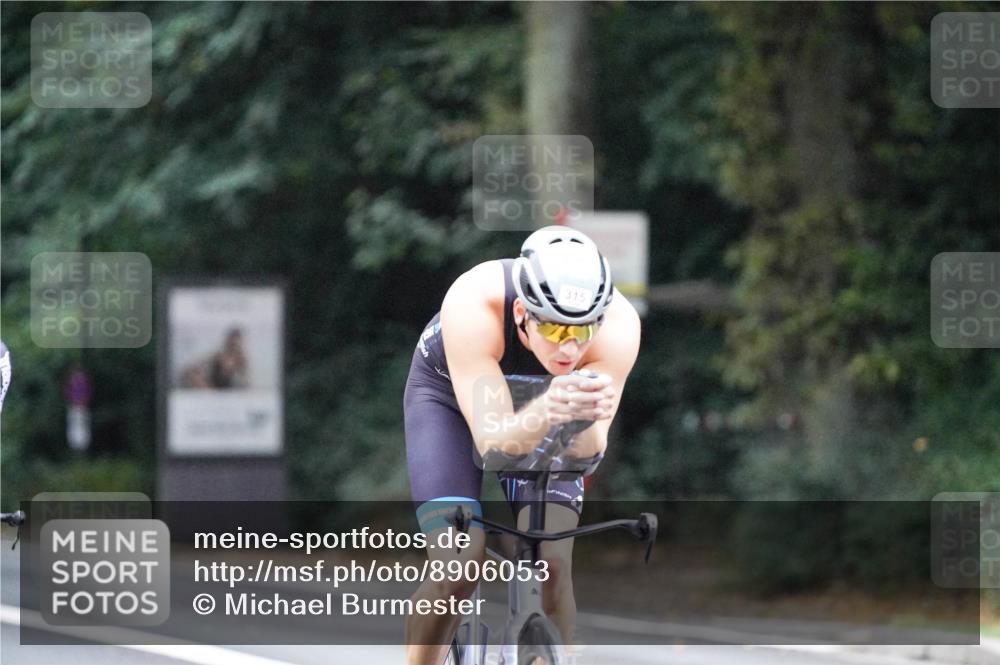 14.09.2025 - Stadtparktriathlon Michael Burmester http://msf.ph/oto/8906053 14.09.2025 09:04:33 Radfahren 315, 316, 360 meine-sportfotos.de
