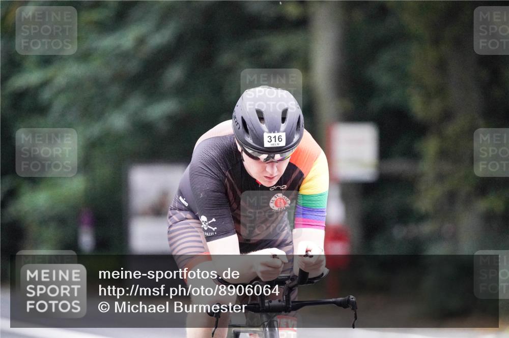 14.09.2025 - Stadtparktriathlon Michael Burmester http://msf.ph/oto/8906064 14.09.2025 09:04:36 Radfahren 315, 316, 360, 476 meine-sportfotos.de