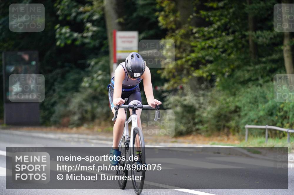 14.09.2025 - Stadtparktriathlon Michael Burmester http://msf.ph/oto/8906075 14.09.2025 13:20:33 Radfahren 1437, 1465, 1576 meine-sportfotos.de