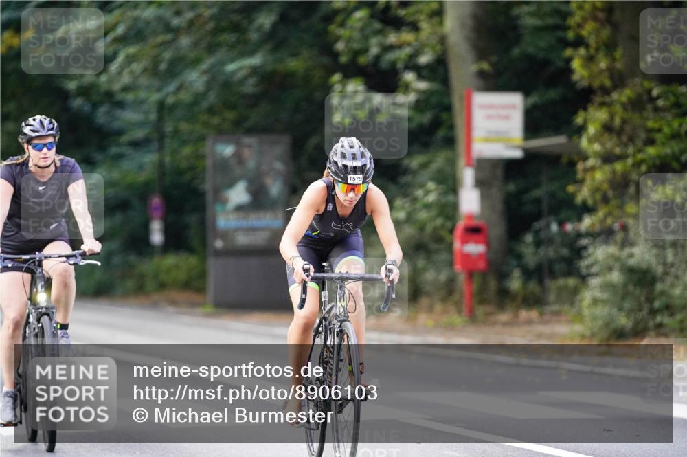 14.09.2025 - Stadtparktriathlon Michael Burmester http://msf.ph/oto/8906103 14.09.2025 13:20:48 Radfahren 1434, 1435, 1463, 1483, 1579, 1603 meine-sportfotos.de