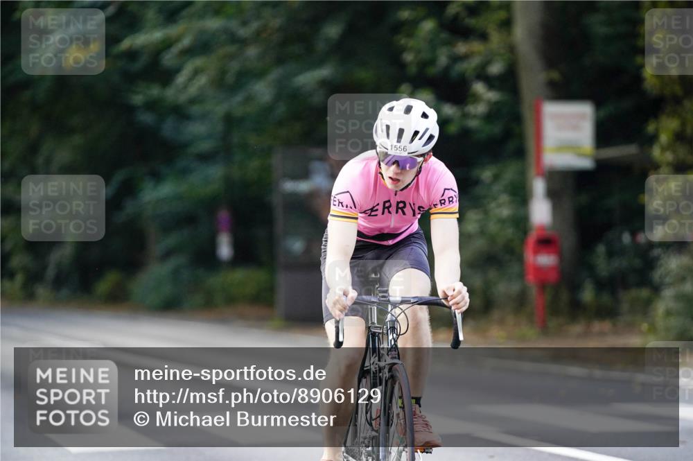 14.09.2025 - Stadtparktriathlon Michael Burmester http://msf.ph/oto/8906129 14.09.2025 13:21:00 Radfahren 1331, 1504, 1528, 1556, 1616, 1618 meine-sportfotos.de