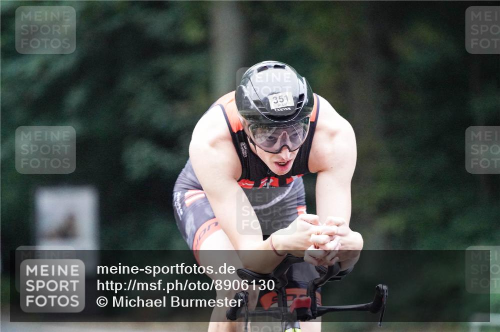 14.09.2025 - Stadtparktriathlon Michael Burmester http://msf.ph/oto/8906130 14.09.2025 09:05:31 Radfahren 310, 351, 355, 394, 416 meine-sportfotos.de