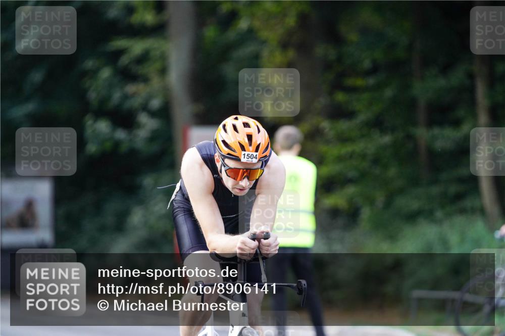 14.09.2025 - Stadtparktriathlon Michael Burmester http://msf.ph/oto/8906141 14.09.2025 13:21:08 Radfahren 1331, 1504, 1594, 1616 meine-sportfotos.de