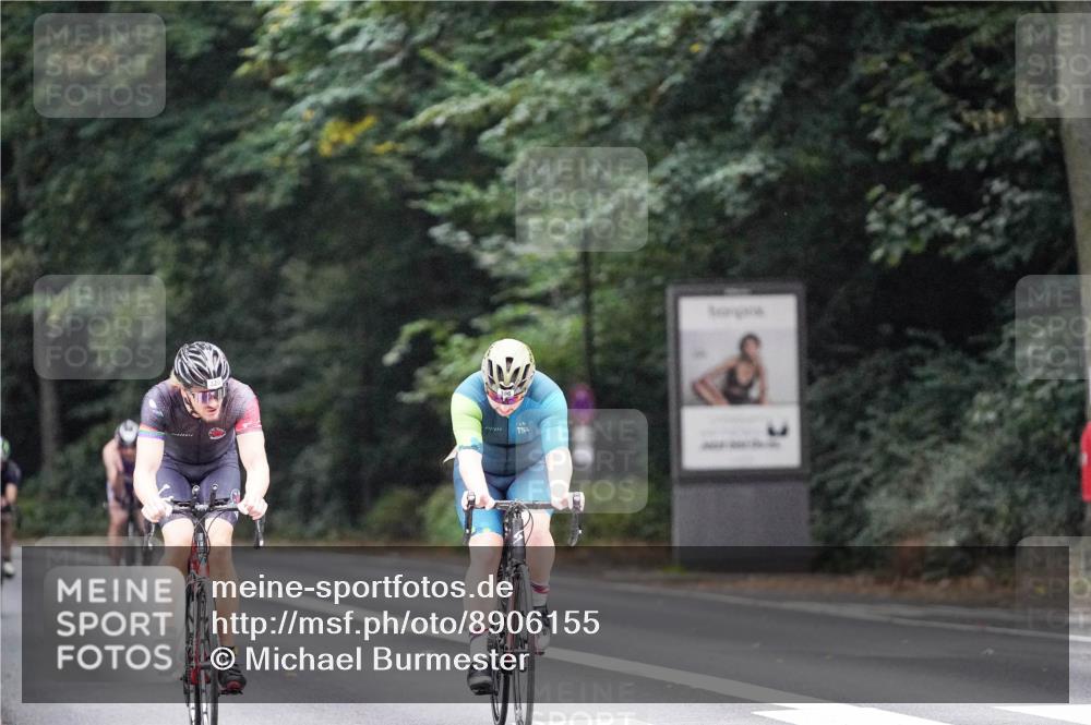 14.09.2025 - Stadtparktriathlon Michael Burmester http://msf.ph/oto/8906155 14.09.2025 09:05:59 Radfahren 306, 307, 320, 356, 412, 480 meine-sportfotos.de