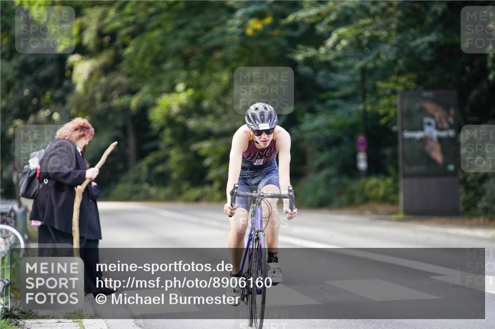 14.09.2025 - Stadtparktriathlon Michael Burmester http://msf.ph/oto/8906160 14.09.2025 13:21:27 Radfahren 1547, 1578 meine-sportfotos.de