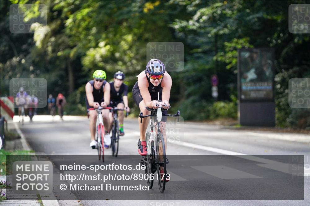 14.09.2025 - Stadtparktriathlon Michael Burmester http://msf.ph/oto/8906173 14.09.2025 13:21:43 Radfahren 1469, 1530, 1538, 1552, 1564 meine-sportfotos.de