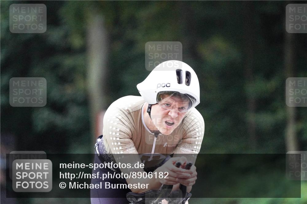 14.09.2025 - Stadtparktriathlon Michael Burmester http://msf.ph/oto/8906182 14.09.2025 09:06:11 Radfahren 335, 359, 431 meine-sportfotos.de