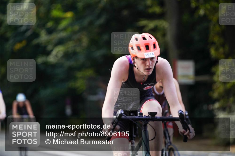 14.09.2025 - Stadtparktriathlon Michael Burmester http://msf.ph/oto/8906195 14.09.2025 13:21:53 Radfahren 1475, 1490, 1495, 1514, 1525, 1614, 1617 meine-sportfotos.de