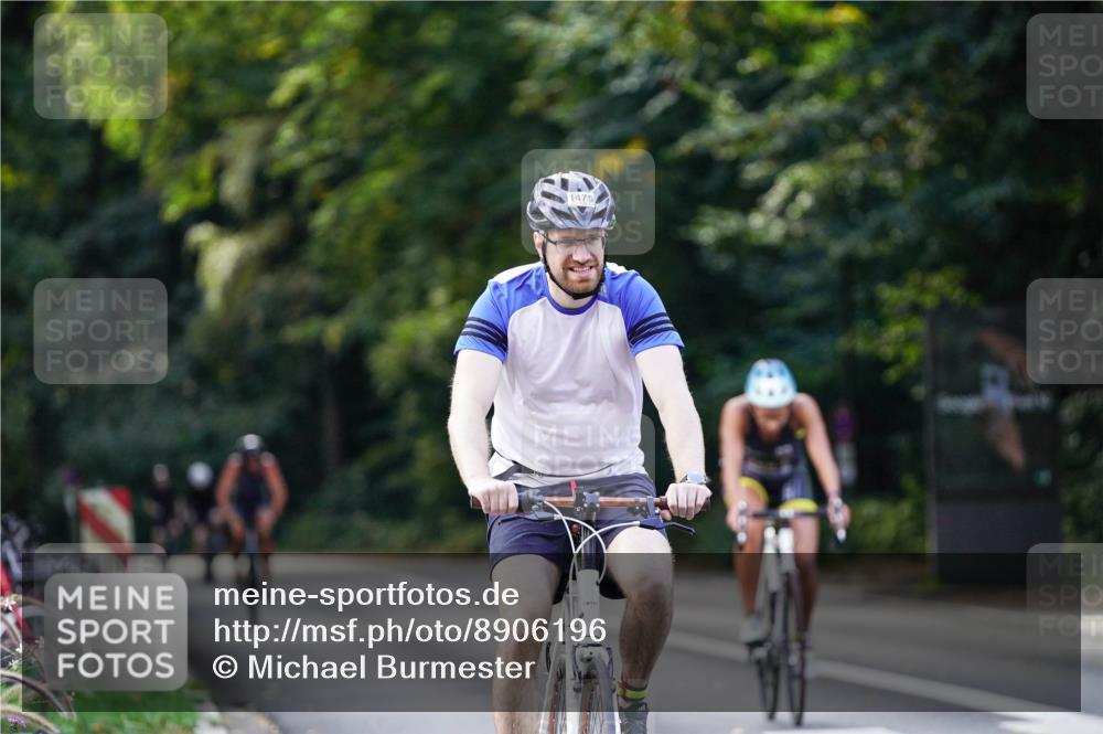 14.09.2025 - Stadtparktriathlon Michael Burmester http://msf.ph/oto/8906196 14.09.2025 13:21:54 Radfahren 1475, 1490, 1495, 1514, 1525, 1614, 1617 meine-sportfotos.de