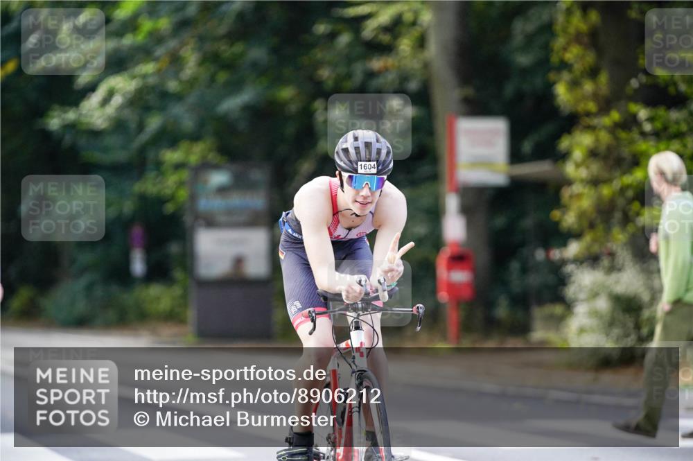 14.09.2025 - Stadtparktriathlon Michael Burmester http://msf.ph/oto/8906212 14.09.2025 13:22:03 Radfahren 1487, 1490, 1505, 1604 meine-sportfotos.de