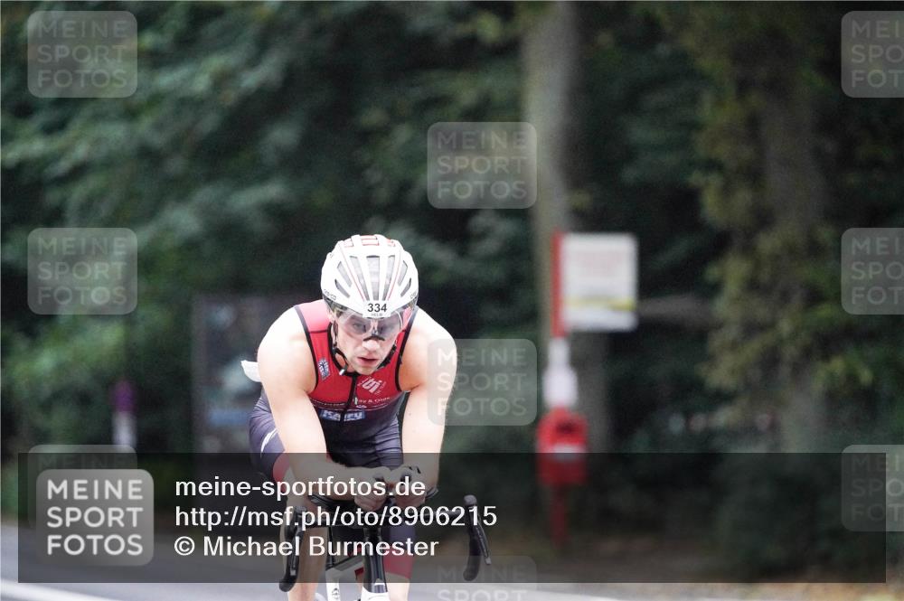 14.09.2025 - Stadtparktriathlon Michael Burmester http://msf.ph/oto/8906215 14.09.2025 09:06:44 Radfahren 334, 344, 374 meine-sportfotos.de