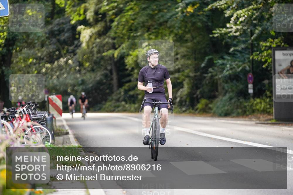 14.09.2025 - Stadtparktriathlon Michael Burmester http://msf.ph/oto/8906216 14.09.2025 13:22:05 Radfahren 1487, 1490, 1505, 1604 meine-sportfotos.de