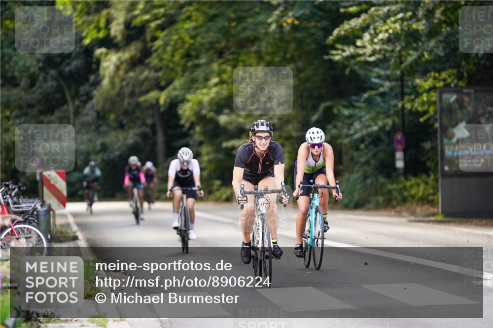 14.09.2025 - Stadtparktriathlon Michael Burmester http://msf.ph/oto/8906224 14.09.2025 13:22:13 Radfahren 1430, 1444, 1452, 1487, 1577 meine-sportfotos.de