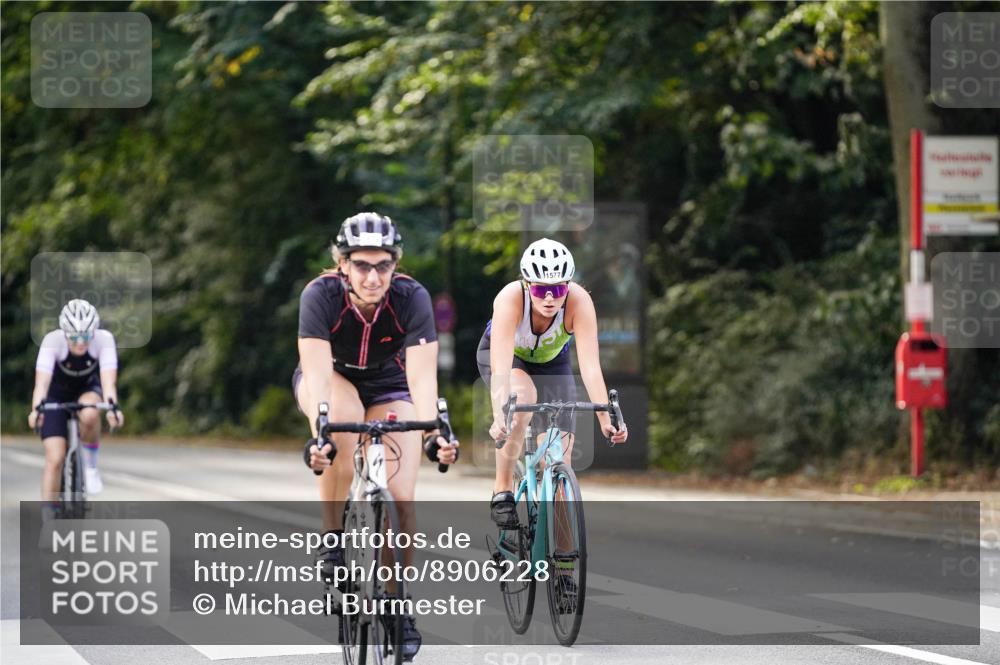 14.09.2025 - Stadtparktriathlon Michael Burmester http://msf.ph/oto/8906228 14.09.2025 13:22:14 Radfahren 1430, 1444, 1452, 1487, 1548, 1577 meine-sportfotos.de