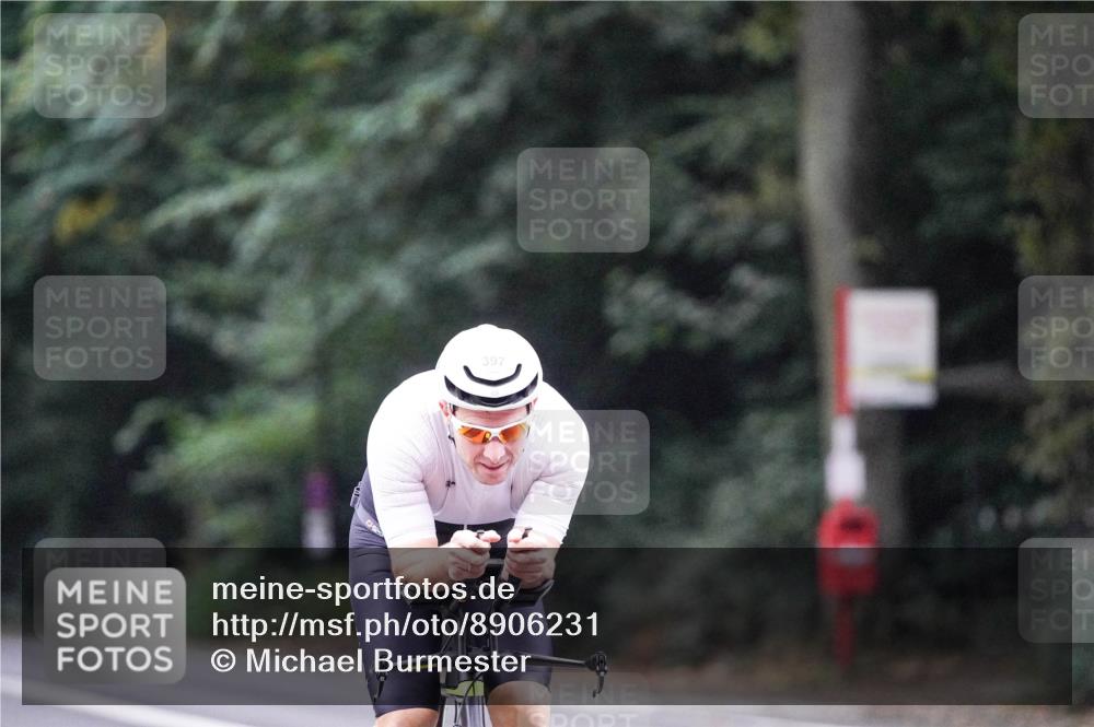 14.09.2025 - Stadtparktriathlon Michael Burmester http://msf.ph/oto/8906231 14.09.2025 09:06:58 Radfahren 397 meine-sportfotos.de