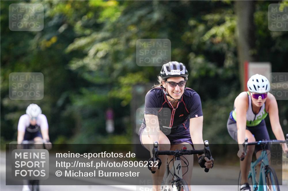 14.09.2025 - Stadtparktriathlon Michael Burmester http://msf.ph/oto/8906232 14.09.2025 13:22:15 Radfahren 1430, 1444, 1452, 1548, 1577 meine-sportfotos.de