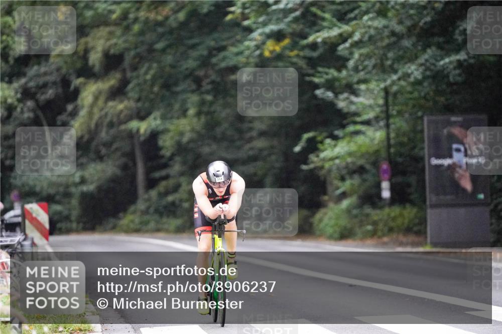 14.09.2025 - Stadtparktriathlon Michael Burmester http://msf.ph/oto/8906237 14.09.2025 09:07:09 Radfahren 314 meine-sportfotos.de