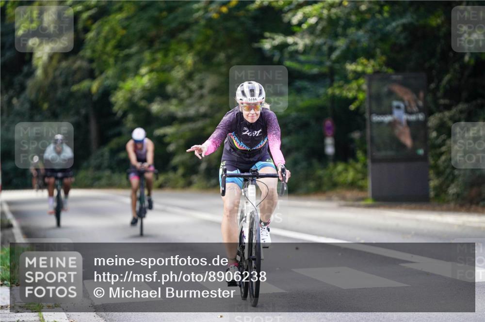 14.09.2025 - Stadtparktriathlon Michael Burmester http://msf.ph/oto/8906238 14.09.2025 13:22:19 Radfahren 1430, 1444, 1452, 1520, 1548, 1577 meine-sportfotos.de