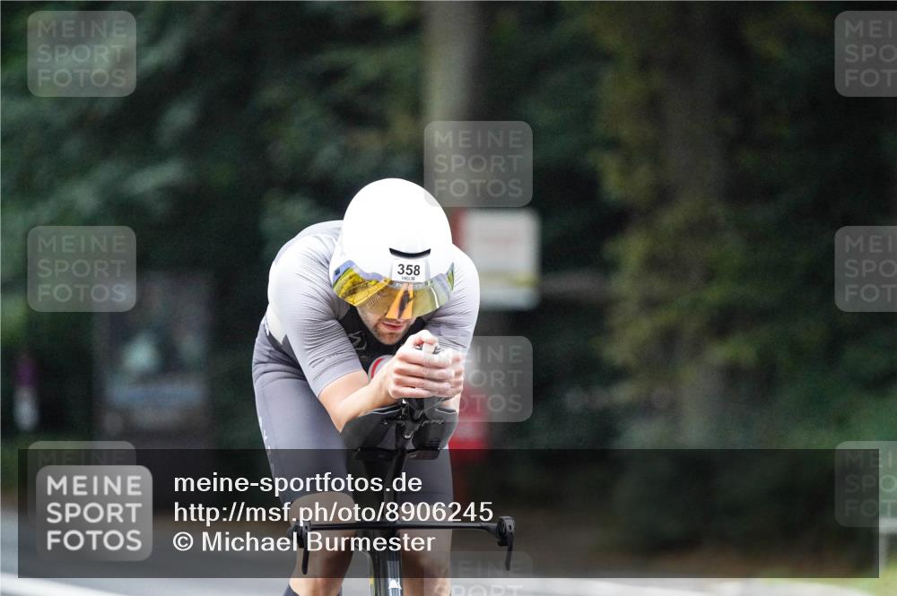 14.09.2025 - Stadtparktriathlon Michael Burmester http://msf.ph/oto/8906245 14.09.2025 09:07:25 Radfahren 358 meine-sportfotos.de