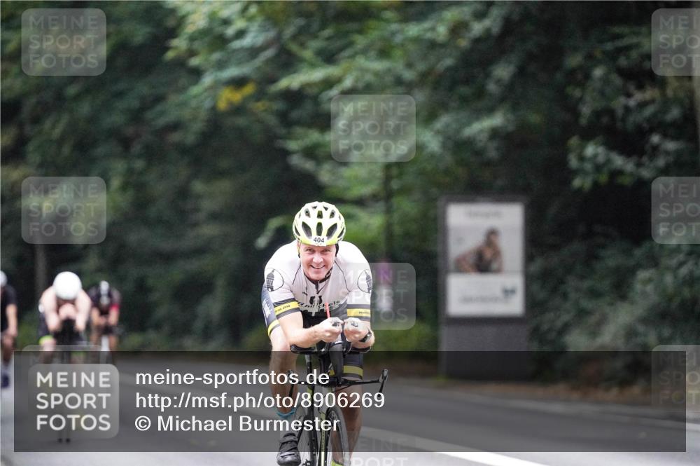 14.09.2025 - Stadtparktriathlon Michael Burmester http://msf.ph/oto/8906269 14.09.2025 09:07:47 Radfahren 324, 368, 380, 401, 404 meine-sportfotos.de