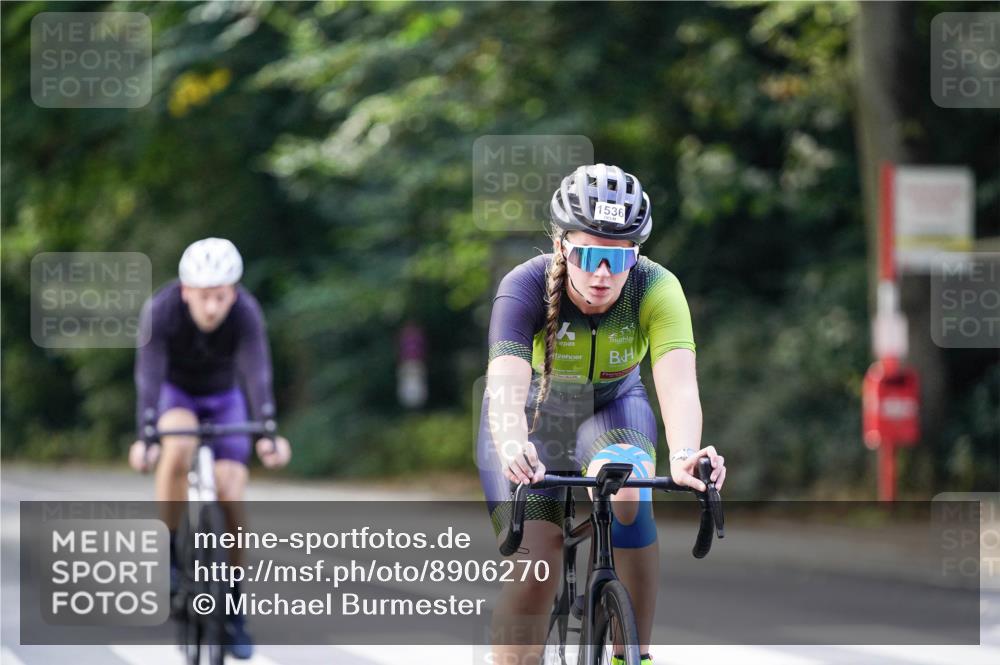 14.09.2025 - Stadtparktriathlon Michael Burmester http://msf.ph/oto/8906270 14.09.2025 13:22:31 Radfahren 1468, 1520, 1536, 1599, 1610 meine-sportfotos.de