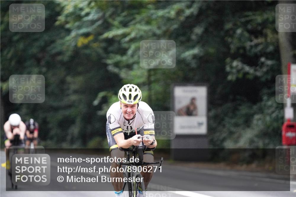 14.09.2025 - Stadtparktriathlon Michael Burmester http://msf.ph/oto/8906271 14.09.2025 09:07:47 Radfahren 324, 368, 380, 401, 404 meine-sportfotos.de