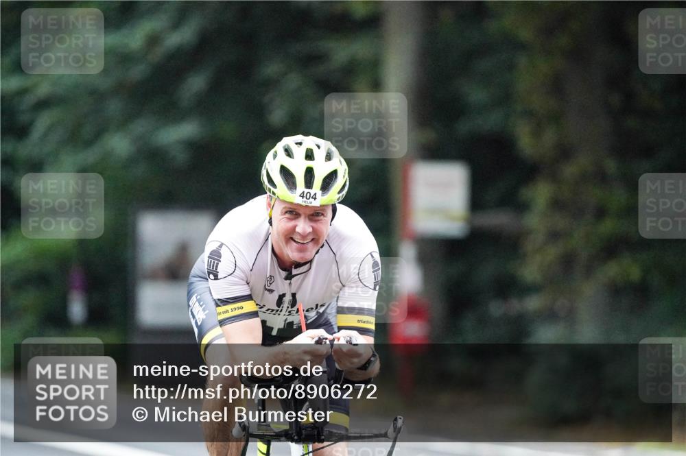 14.09.2025 - Stadtparktriathlon Michael Burmester http://msf.ph/oto/8906272 14.09.2025 09:07:48 Radfahren 324, 368, 380, 401, 404 meine-sportfotos.de
