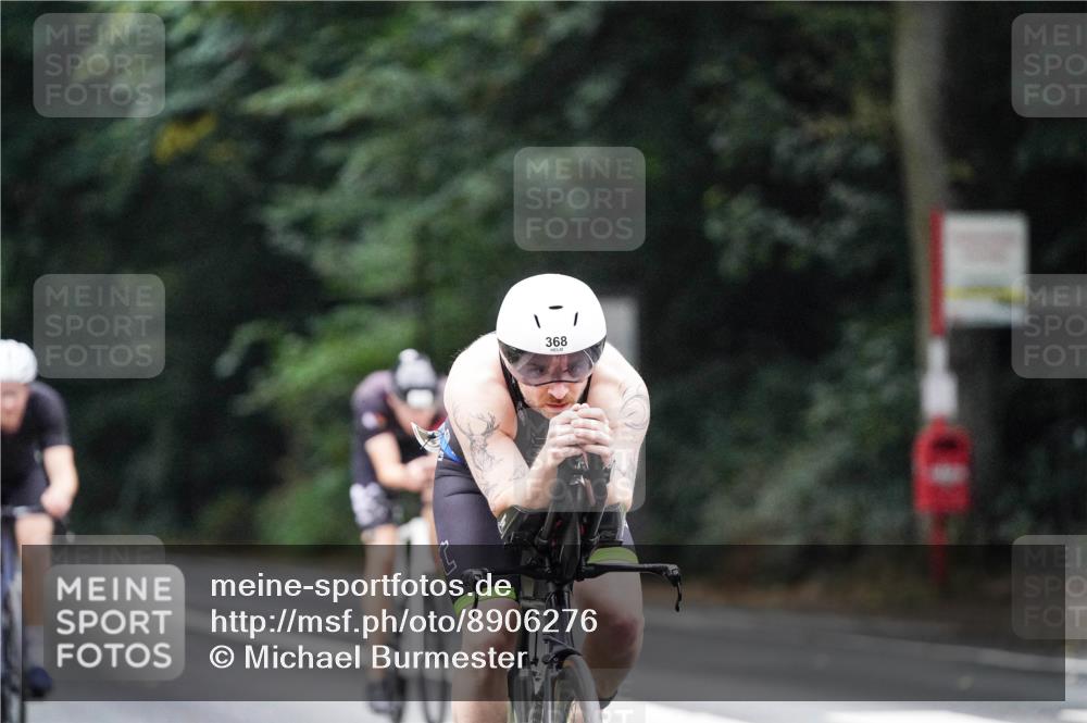 14.09.2025 - Stadtparktriathlon Michael Burmester http://msf.ph/oto/8906276 14.09.2025 09:07:49 Radfahren 324, 368, 380, 401, 404 meine-sportfotos.de