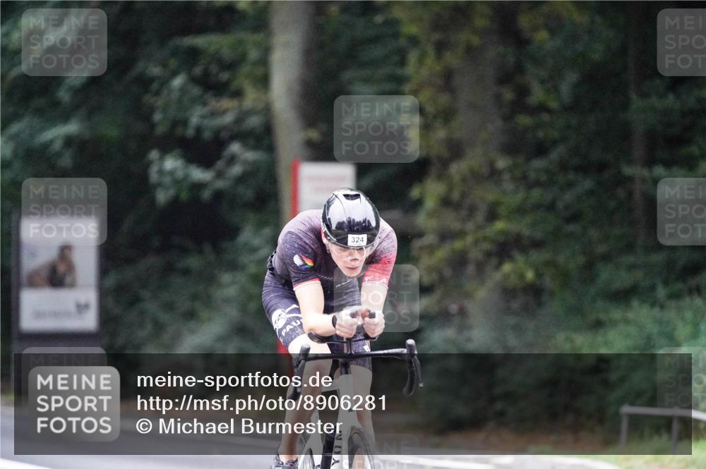14.09.2025 - Stadtparktriathlon Michael Burmester http://msf.ph/oto/8906281 14.09.2025 09:07:50 Radfahren 324, 368, 380, 401, 404 meine-sportfotos.de