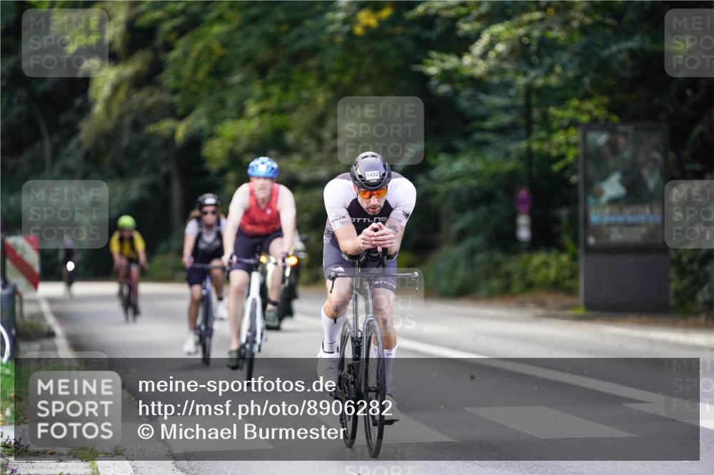 14.09.2025 - Stadtparktriathlon Michael Burmester http://msf.ph/oto/8906282 14.09.2025 13:22:40 Radfahren 1423, 1471, 1492, 1535, 1599 meine-sportfotos.de