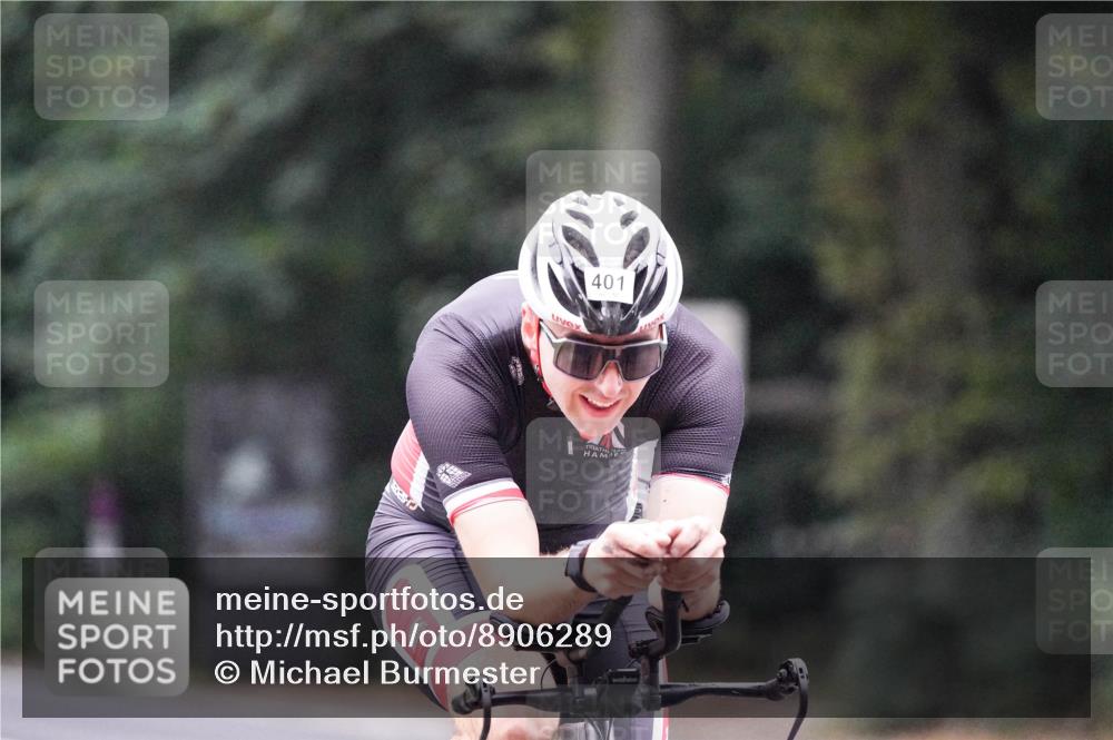 14.09.2025 - Stadtparktriathlon Michael Burmester http://msf.ph/oto/8906289 14.09.2025 09:07:53 Radfahren 324, 368, 380, 389, 401, 404 meine-sportfotos.de