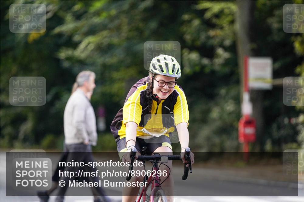 14.09.2025 - Stadtparktriathlon Michael Burmester http://msf.ph/oto/8906296 14.09.2025 13:22:46 Radfahren 1324, 1423, 1471, 1492, 1535 meine-sportfotos.de