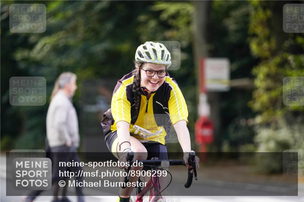 14.09.2025 - Stadtparktriathlon Michael Burmester http://msf.ph/oto/8906299 14.09.2025 13:22:47 Radfahren 1324, 1423, 1471, 1535 meine-sportfotos.de