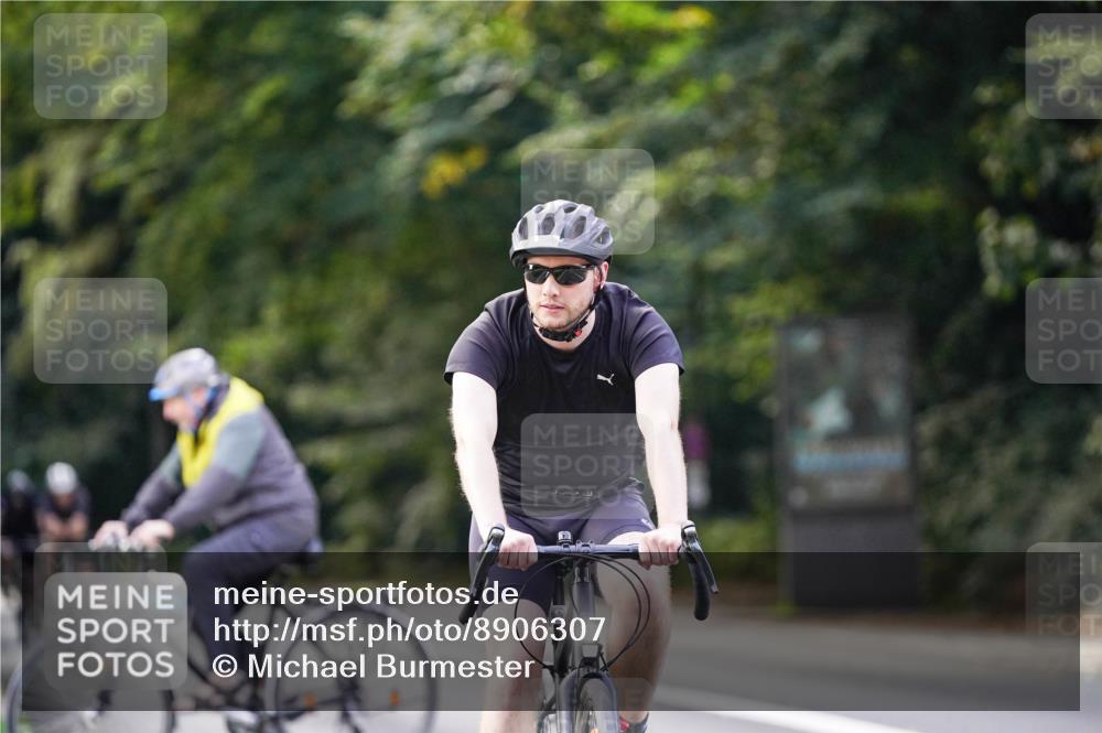 14.09.2025 - Stadtparktriathlon Michael Burmester http://msf.ph/oto/8906307 14.09.2025 13:22:55 Radfahren 1324, 1350, 1481, 1491 meine-sportfotos.de