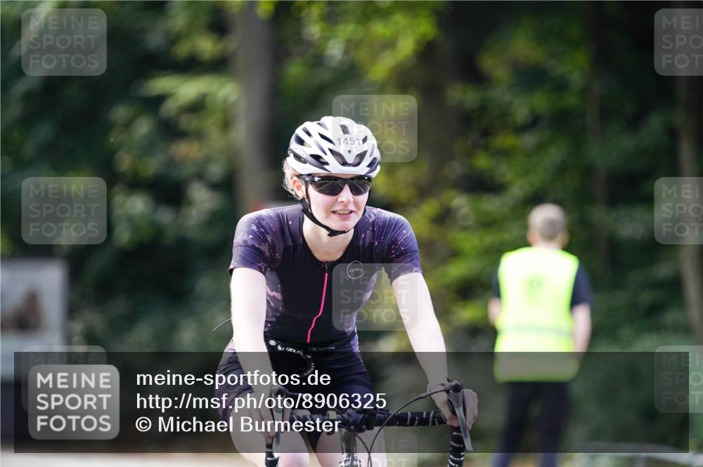 14.09.2025 - Stadtparktriathlon Michael Burmester http://msf.ph/oto/8906325 14.09.2025 13:23:04 Radfahren 1451, 1456, 1481, 1491, 1612 meine-sportfotos.de