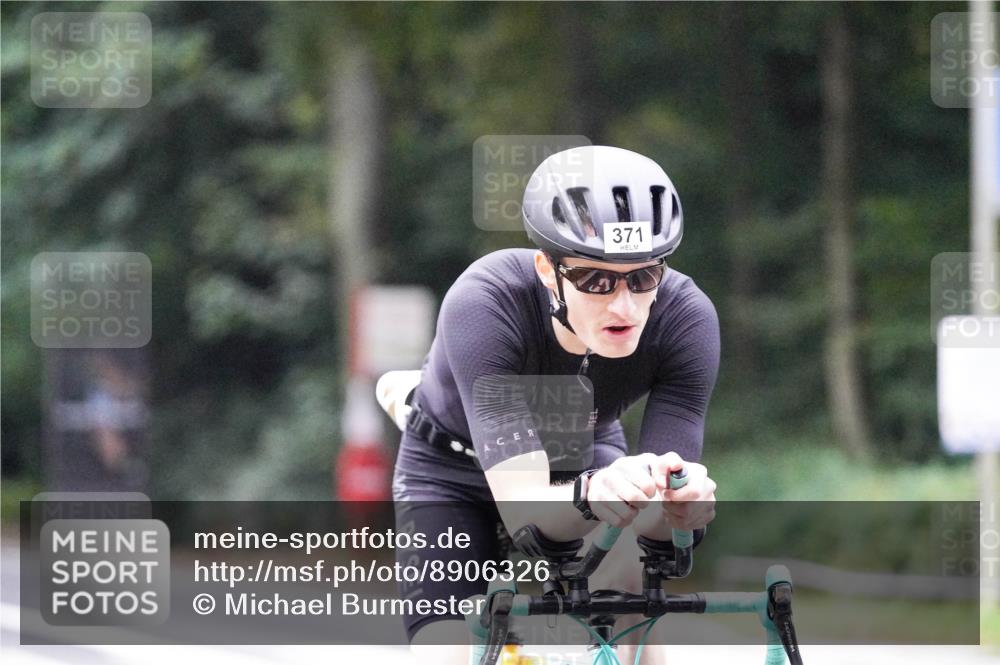 14.09.2025 - Stadtparktriathlon Michael Burmester http://msf.ph/oto/8906326 14.09.2025 09:08:30 Radfahren 301, 363, 370, 371, 373, 381, 383, 393, 400, 430 meine-sportfotos.de