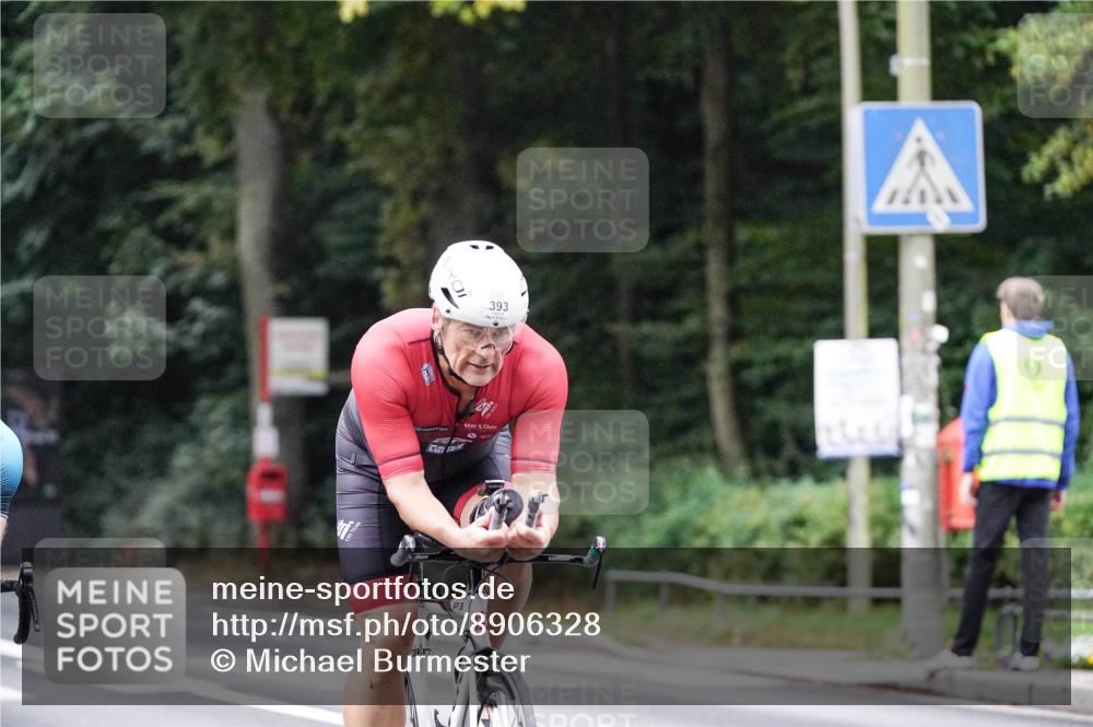 14.09.2025 - Stadtparktriathlon Michael Burmester http://msf.ph/oto/8906328 14.09.2025 09:08:32 Radfahren 301, 326, 345, 363, 370, 371, 373, 381, 383, 393, 400, 418, 430 meine-sportfotos.de