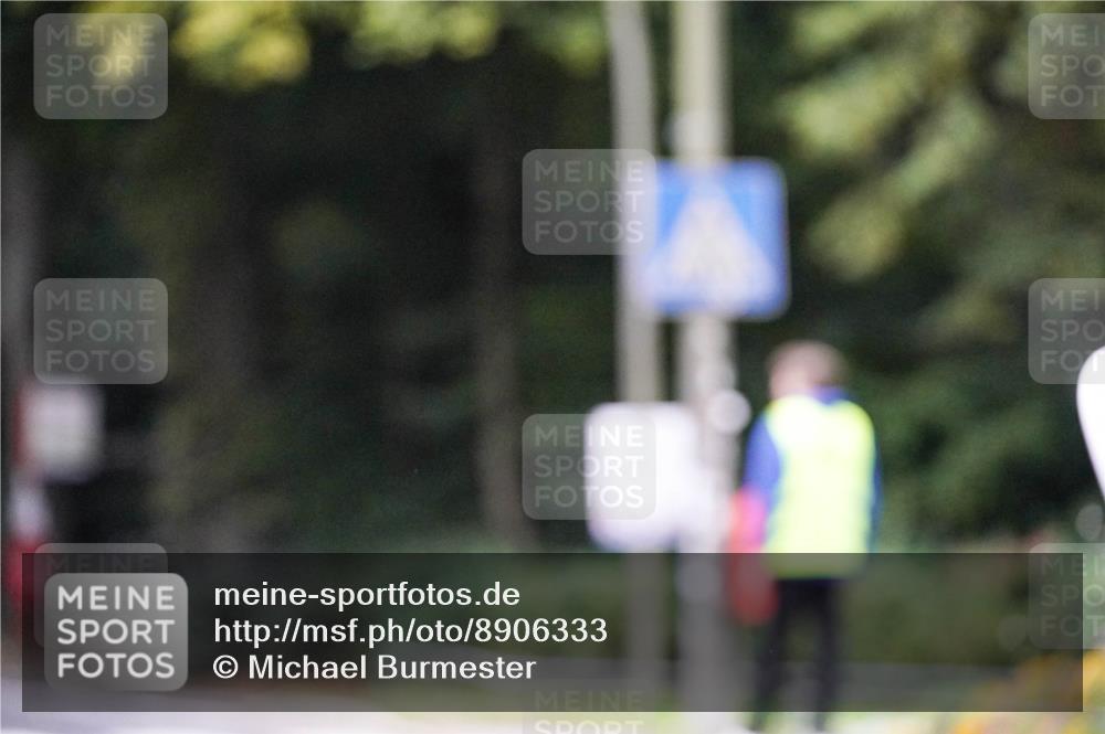 14.09.2025 - Stadtparktriathlon Michael Burmester http://msf.ph/oto/8906333 14.09.2025 09:08:33 Radfahren 301, 326, 345, 363, 370, 371, 373, 381, 383, 393, 400, 418, 430 meine-sportfotos.de